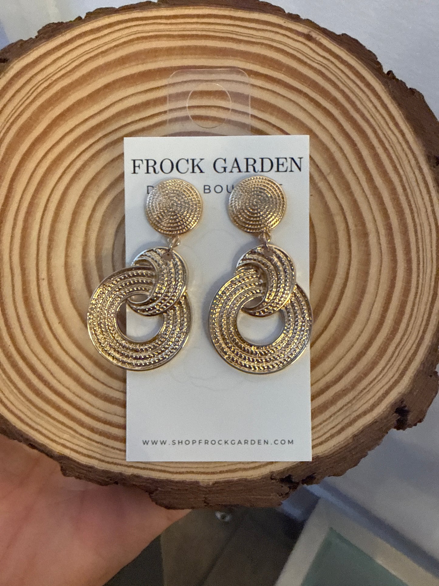Stippling Knot Stud