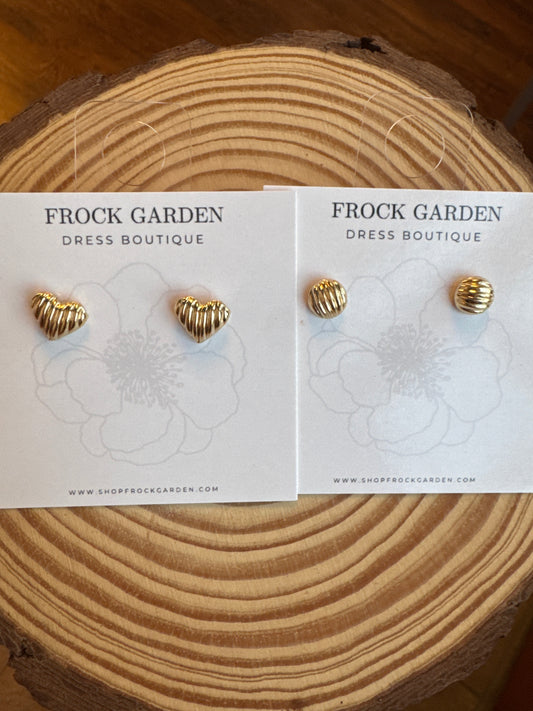 Small Ridge Shape Earrings