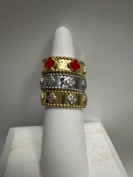 WR Clover Band Ring (Lrg)
